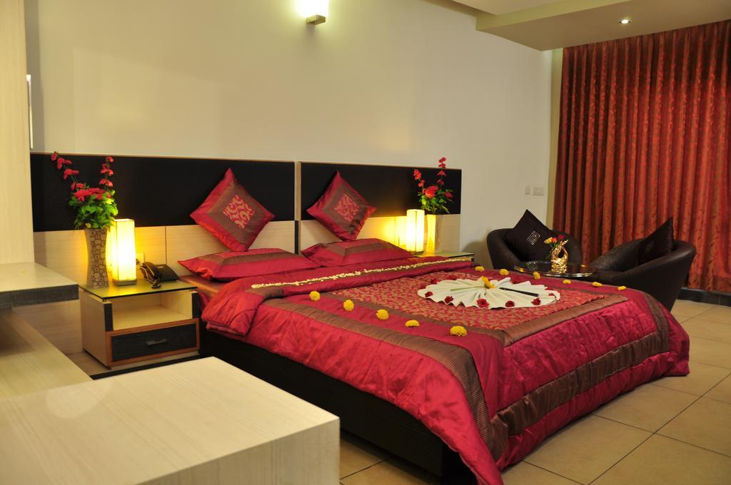 Hotel Sun Park Puduccseri Szoba fotó