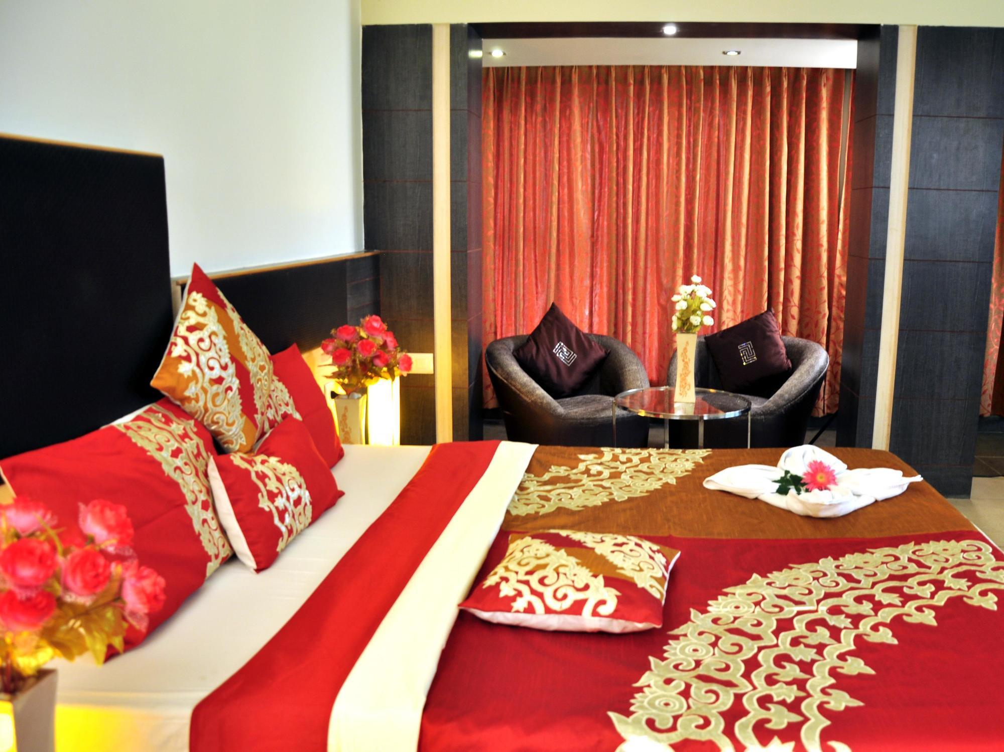 Hotel Sun Park Puduccseri Kültér fotó