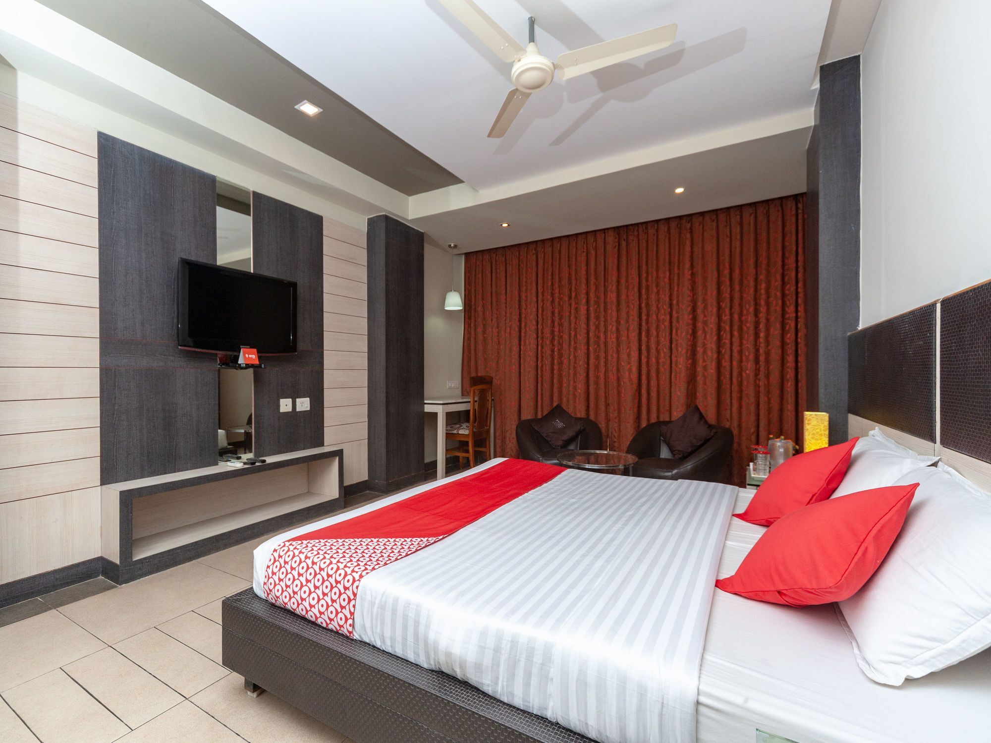 Hotel Sun Park Puduccseri Kültér fotó