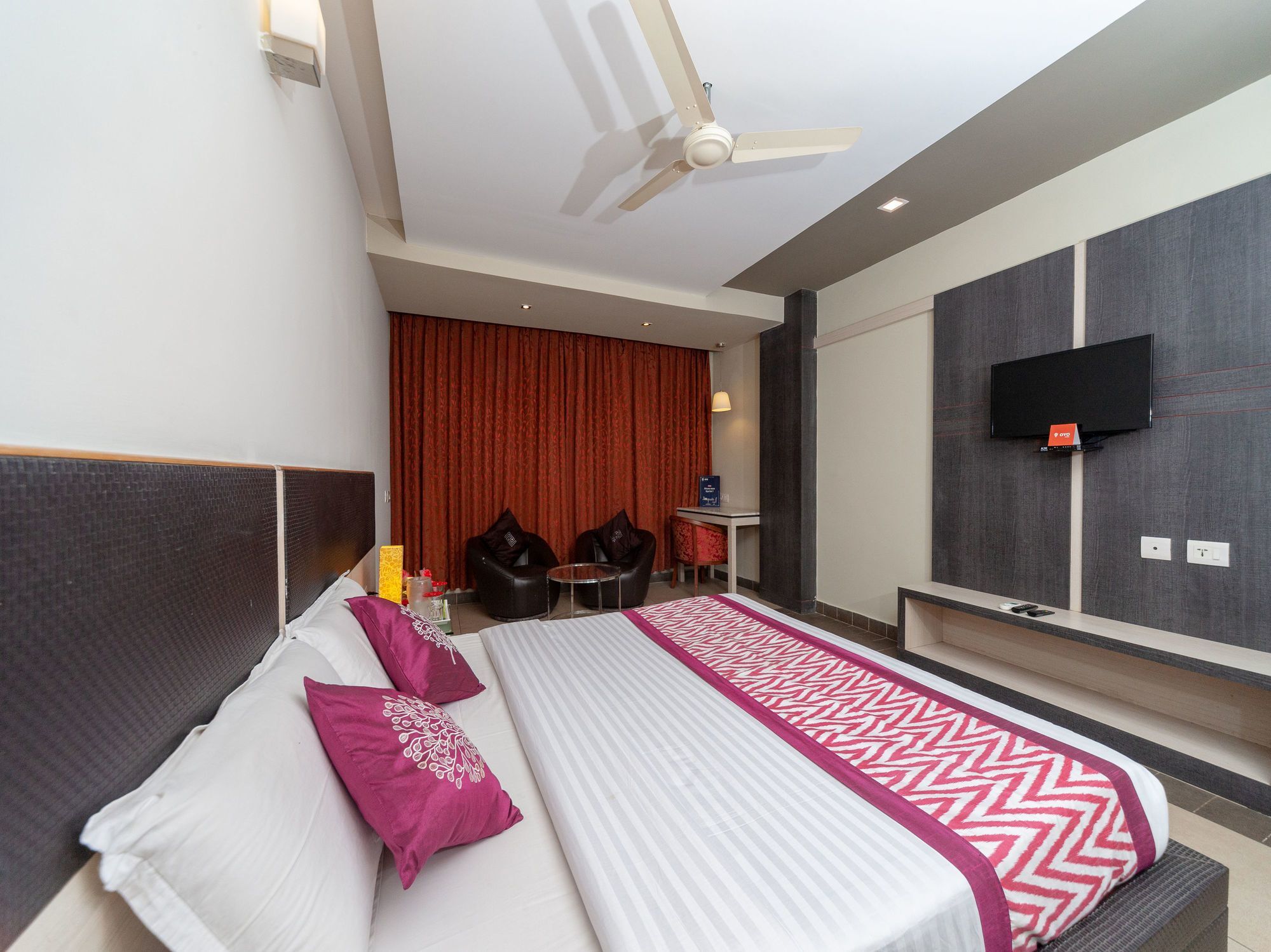 Hotel Sun Park Puduccseri Kültér fotó